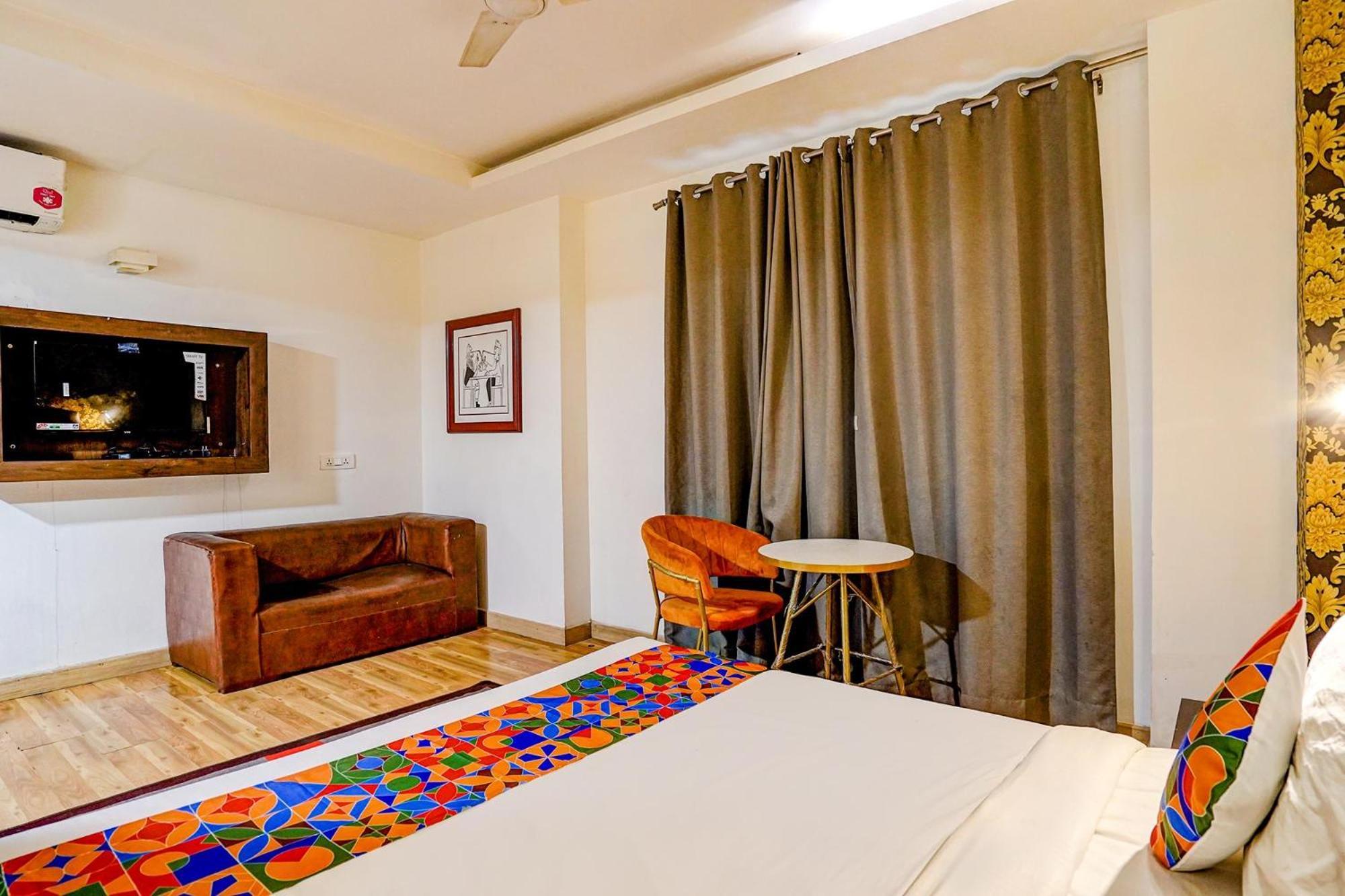 Fabhotel D75 At Residency Ghaziabad Ngoại thất bức ảnh